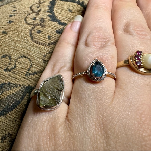 Moldavite and sterling silver ring - Picture 15 of 16